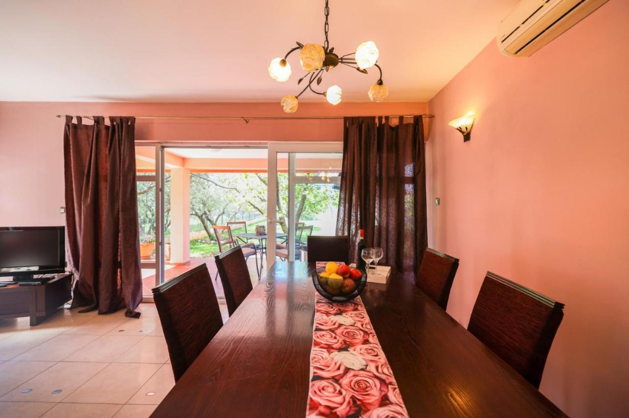 Holiday Home Cvita ซูโกชัน ภายนอก รูปภาพ